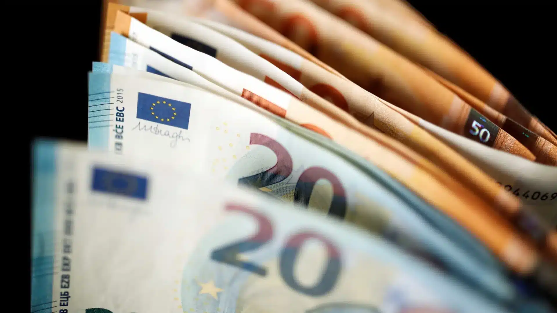 INE : La confiance des consommateurs et le climat économique ont augmenté en septembre.