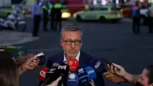 La Chambre suspend tous les ascenseurs et ordonne une inspection "immédiate".
