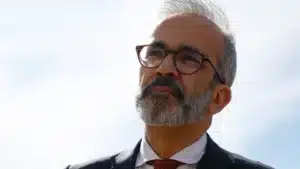 La Cour d'appel de Porto annule la condamnation d'un économiste pour diffamation contre Rangel.
