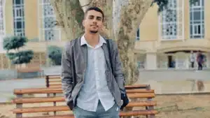 La faculté lance une initiative pour Tarek, étudiant empêché de venir à Lisbonne.