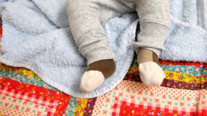 La ministre veut "savoir rapidement ce qui s'est passé" avec le bébé de 11 mois.