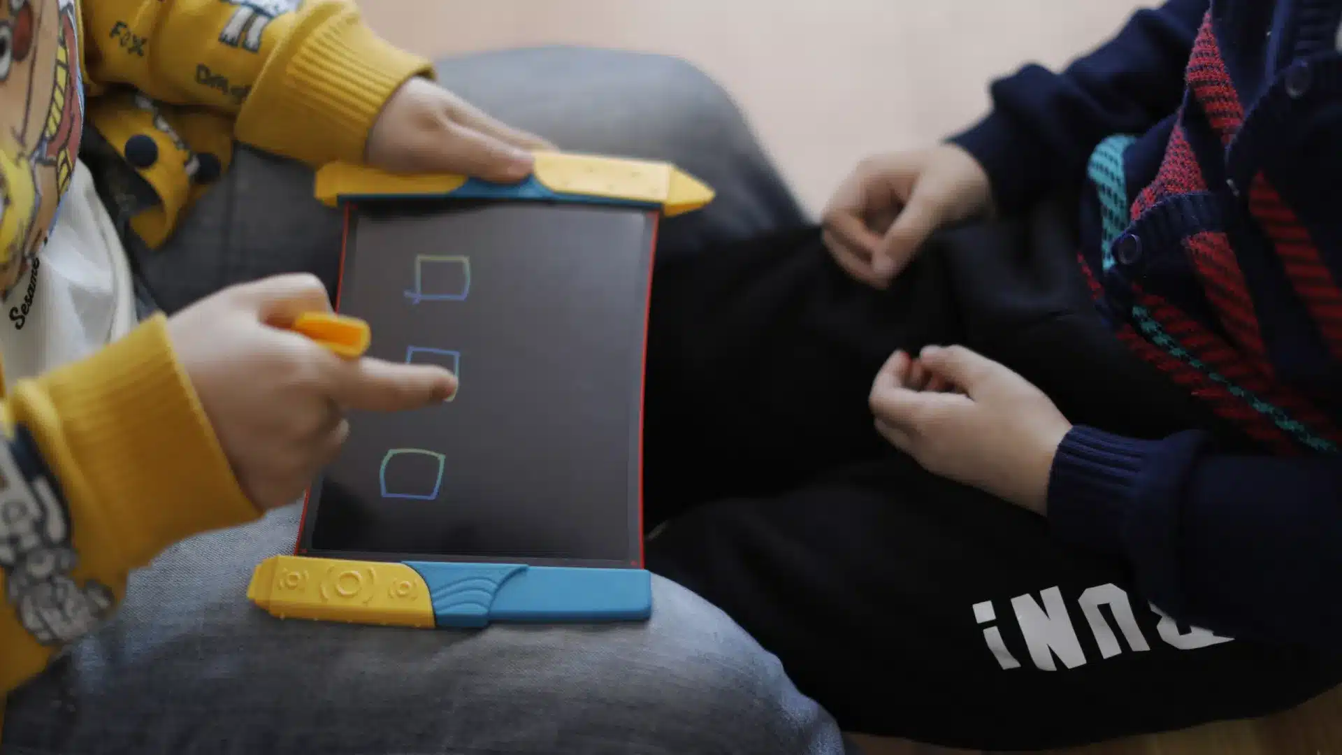 La stratégie unique prévoit 90 % d'accueil pour les enfants jusqu'à six ans.