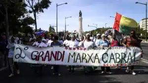 L'Avenida da Liberdade a de nouveau célébré Amílcar Cabral avec de la musique et des drapeaux.