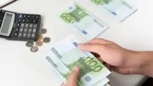 Le gouvernement prépare de nouvelles augmentations pour la fonction publique. Voyez les montants.
