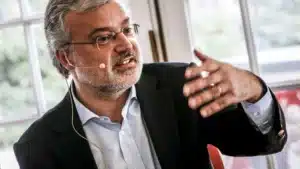 Le journalisme est "perméable à la désinformation". La vérification des faits ne suffit pas.