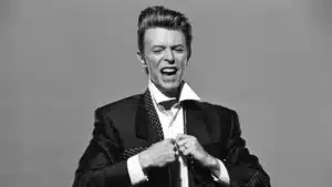 Le Musée de Londres ouvre un espace pour étudier et voir la collection de David Bowie.
