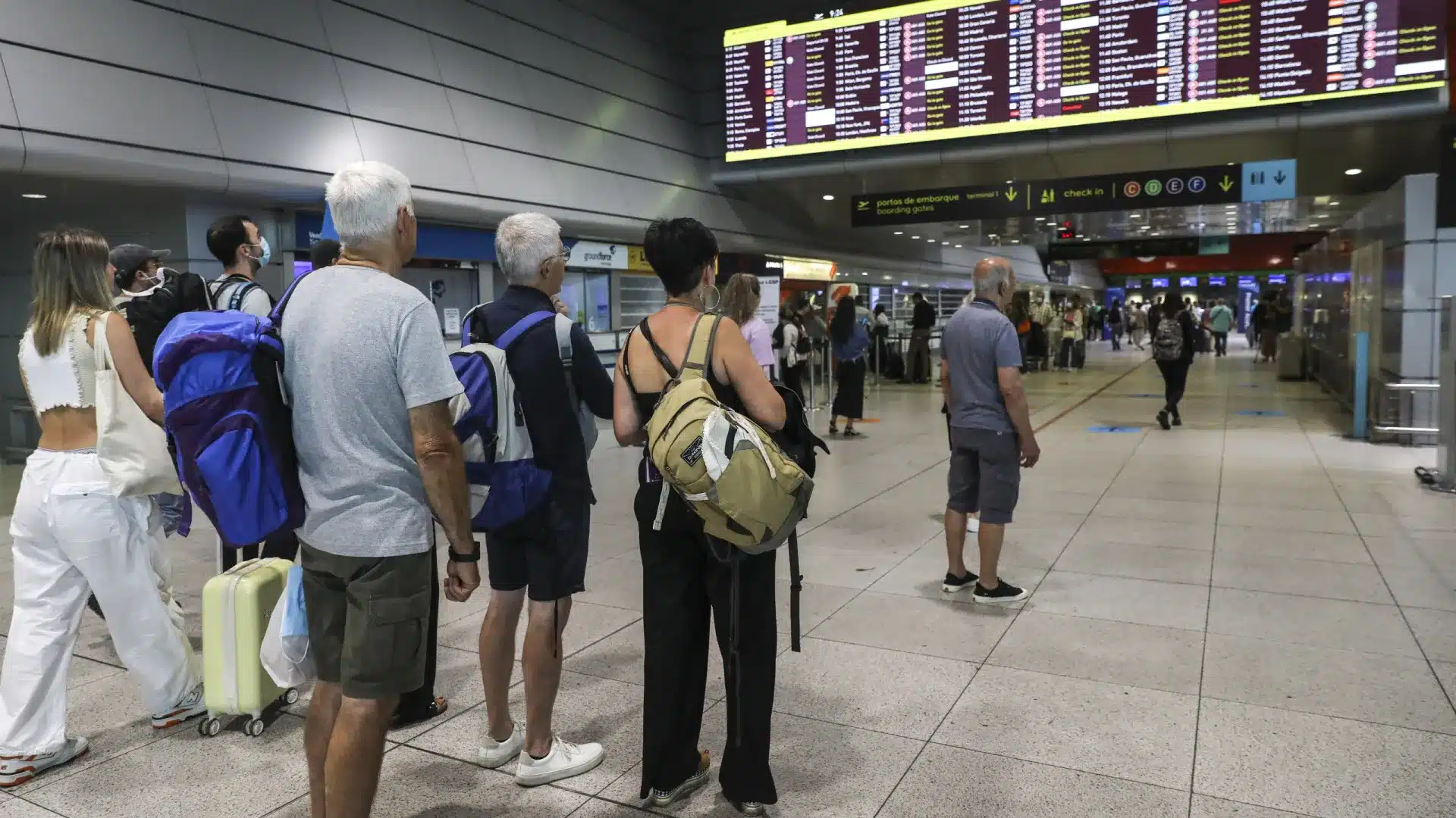 Le nombre de passagers dans les aéroports nationaux augmente de 4,9 % jusqu'en juillet.