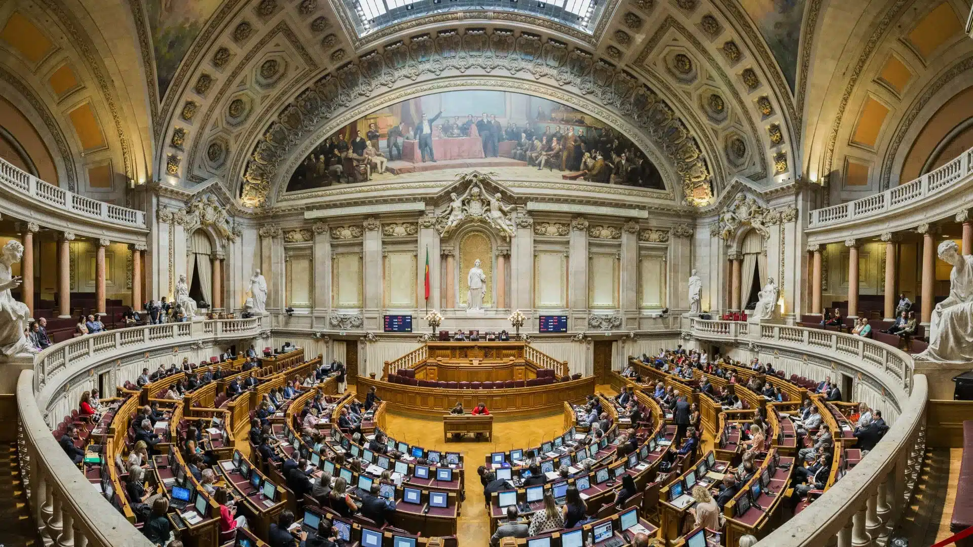 Le Parlement approuve le nouveau régime des groupes de TVA en généralité.