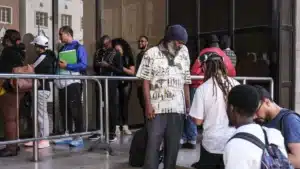 Le Portugal avec des lois plus favorables à l'intégration des immigrants jusqu'en 2024.