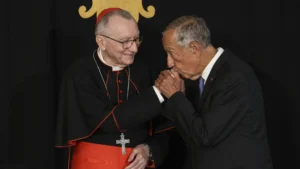 Le Président de la République a reçu le "numéro deux" du Vatican à Belém.