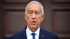 Le Président de la République promulgue le décret sur le soutien aux victimes des incendies.