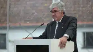Le recteur de Porto dénonce des "pressions" pour accepter des admissions illégales en médecine.