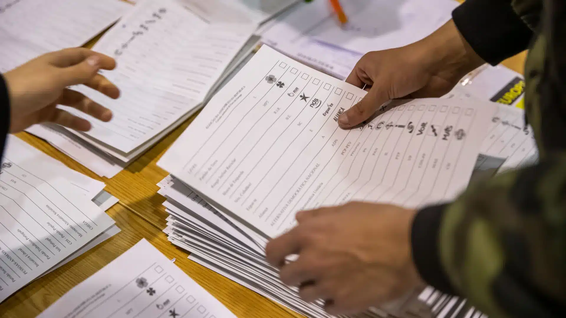 Le vote à 16 ans et les transports gratuits peuvent aider à combattre l'abstention.