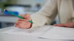 "L'école publique se divise en deux réalités"