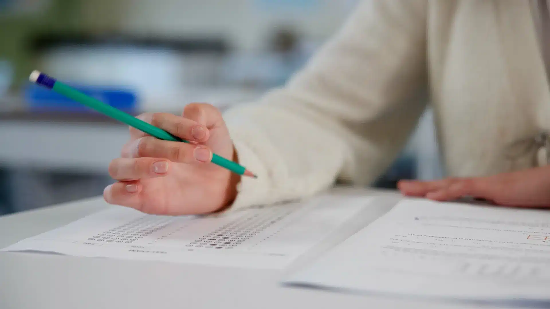 "L'école publique se divise en deux réalités"