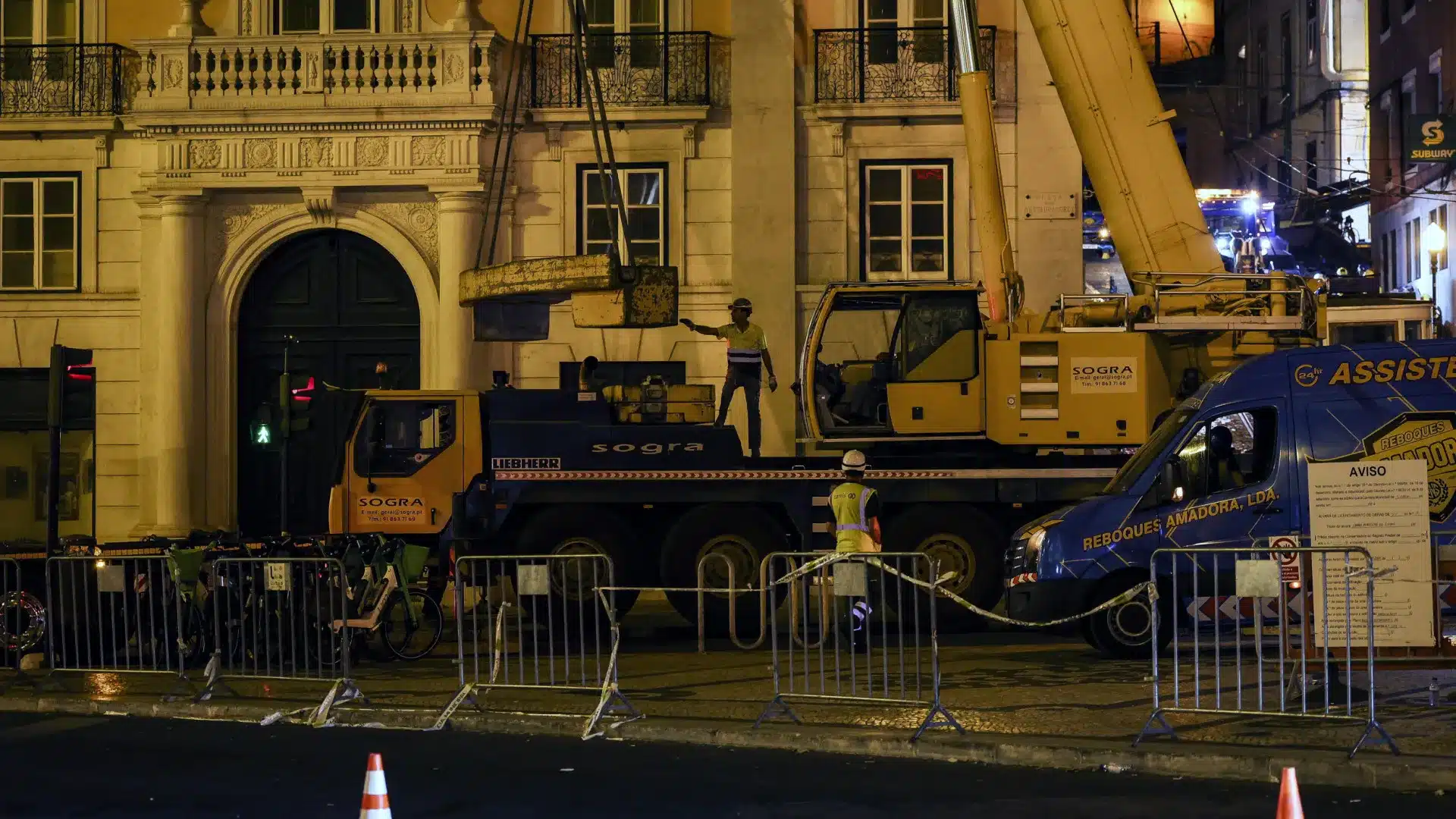 Les débris de l'Ascenseur da Glória ont déjà été retirés du site de l'accident.