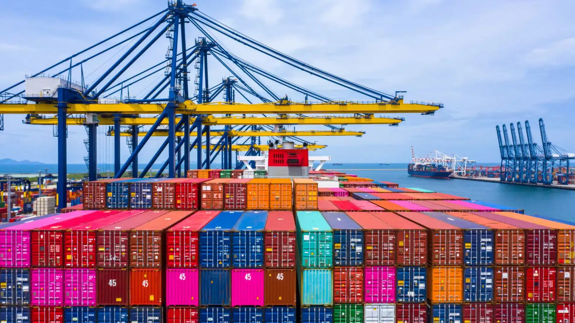 Les exportations chinoises continuent de monter. Les marchés attendent un accord avec les États-Unis.