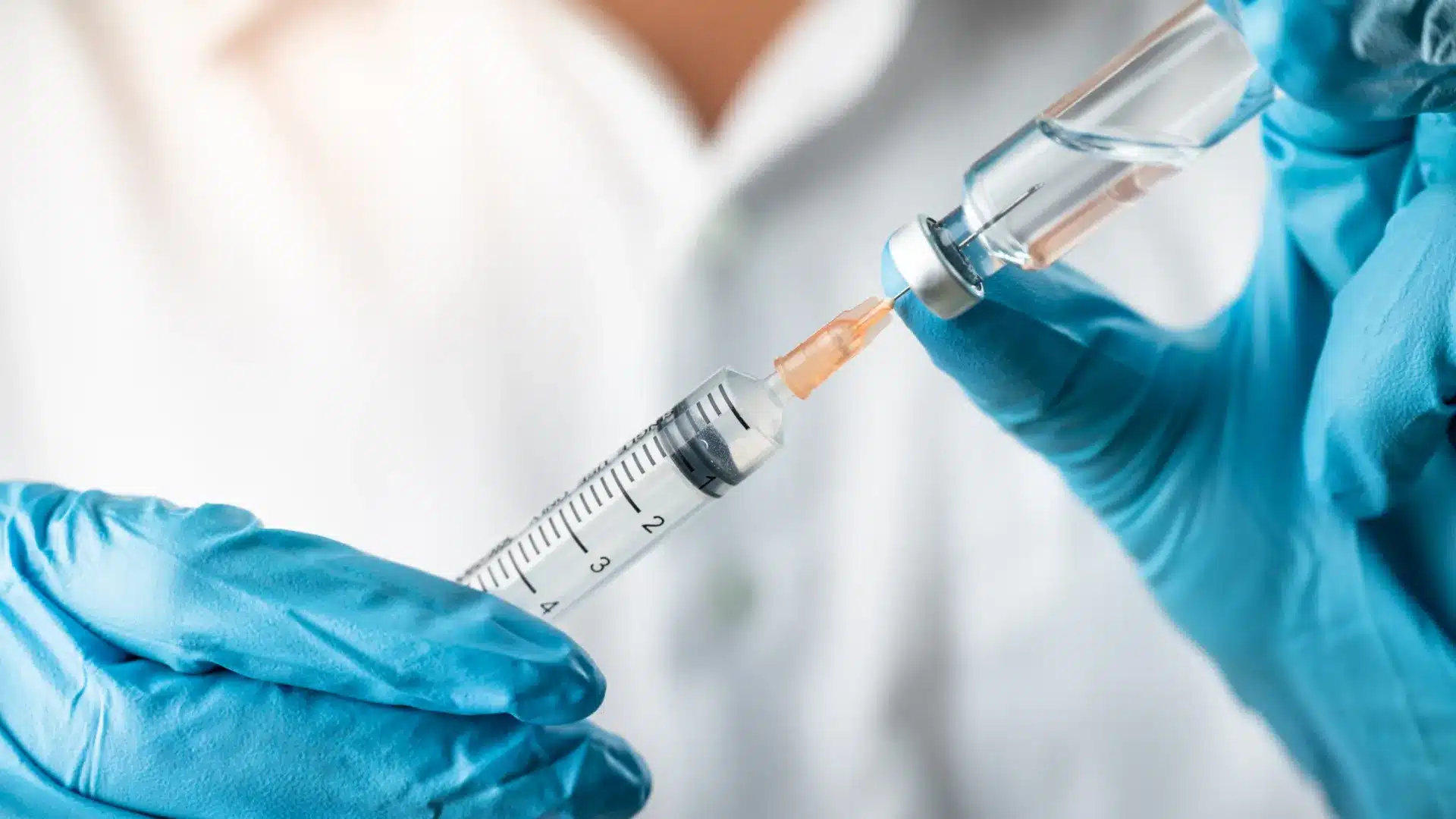 Les malades veulent des vaccins contre la grippe à haute dose pour tous les plus de 65 ans.