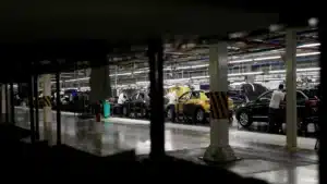 Les travailleurs d'Autoeuropa contre les modifications de la législation du travail.