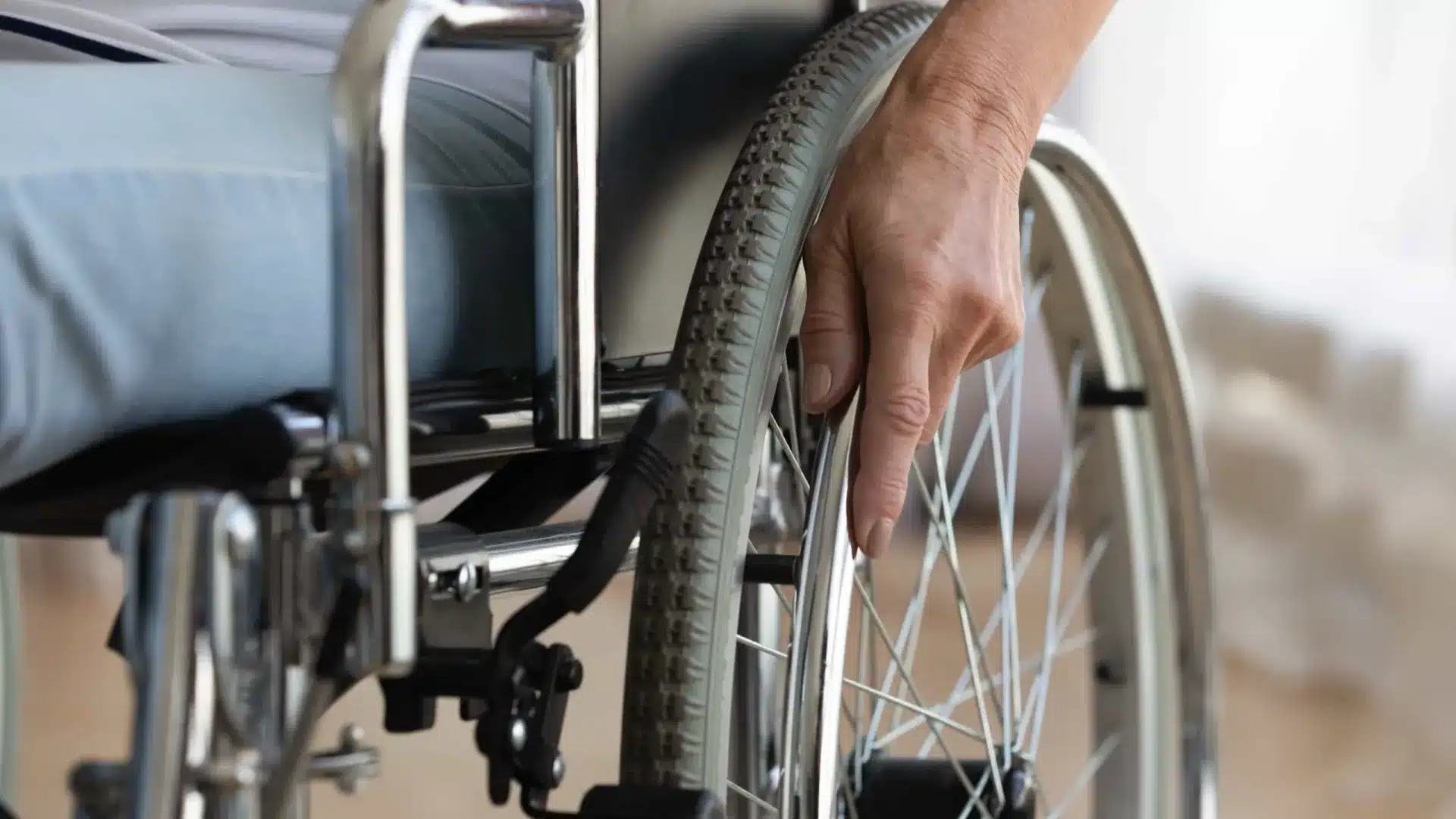 L'État réduit les aides pour handicap et pour dépendance. Il y a déjà des plaintes.