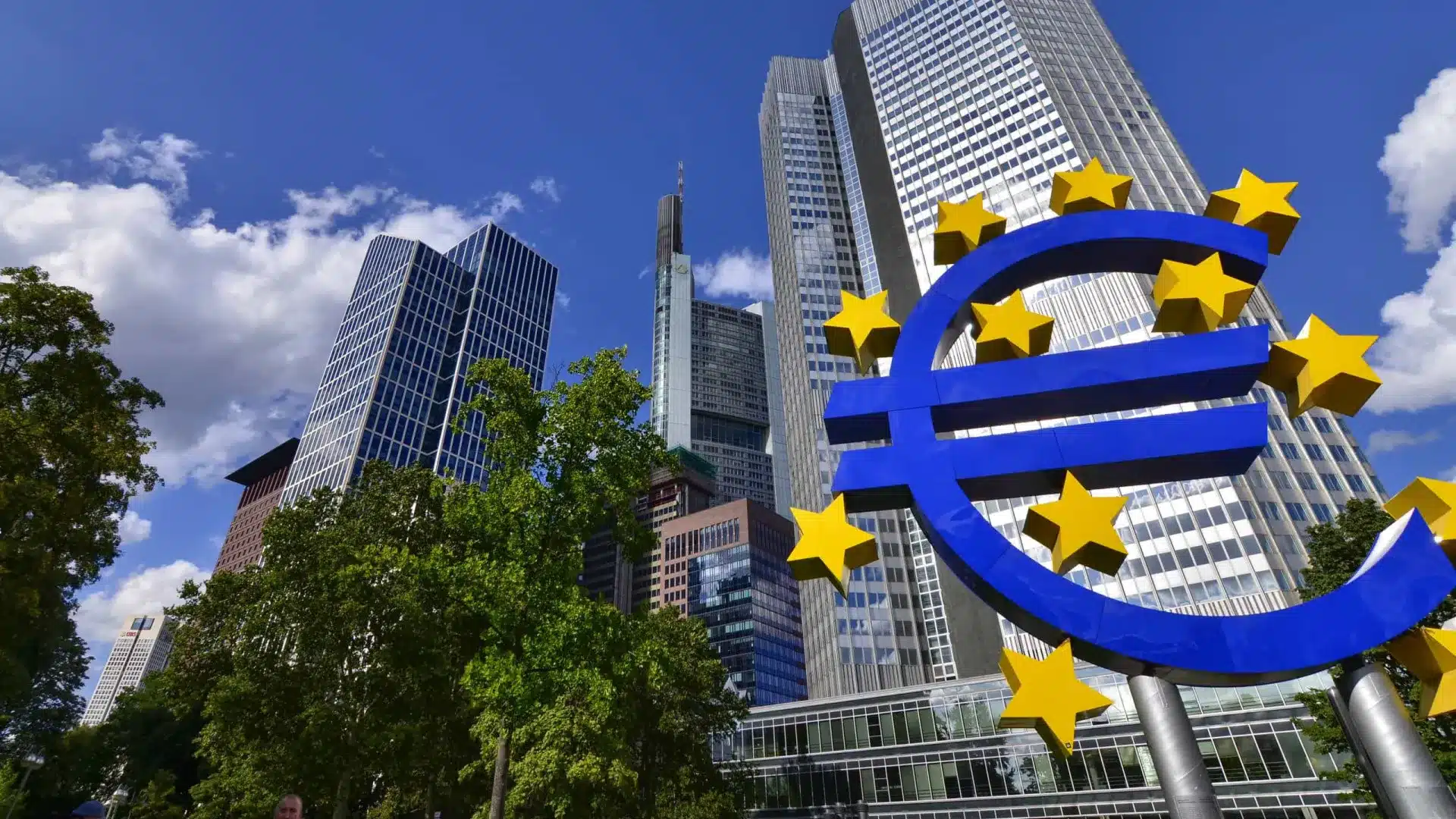 L'inflation attendue dans la zone euro augmente à 2,8 % au cours des 12 prochains mois.