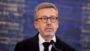 Luís Parreirão défend Jorge Coelho après les déclarations de Carlos Moedas.