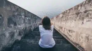 Nouvelle ligne de prévention du suicide démarre sans coordination clinique