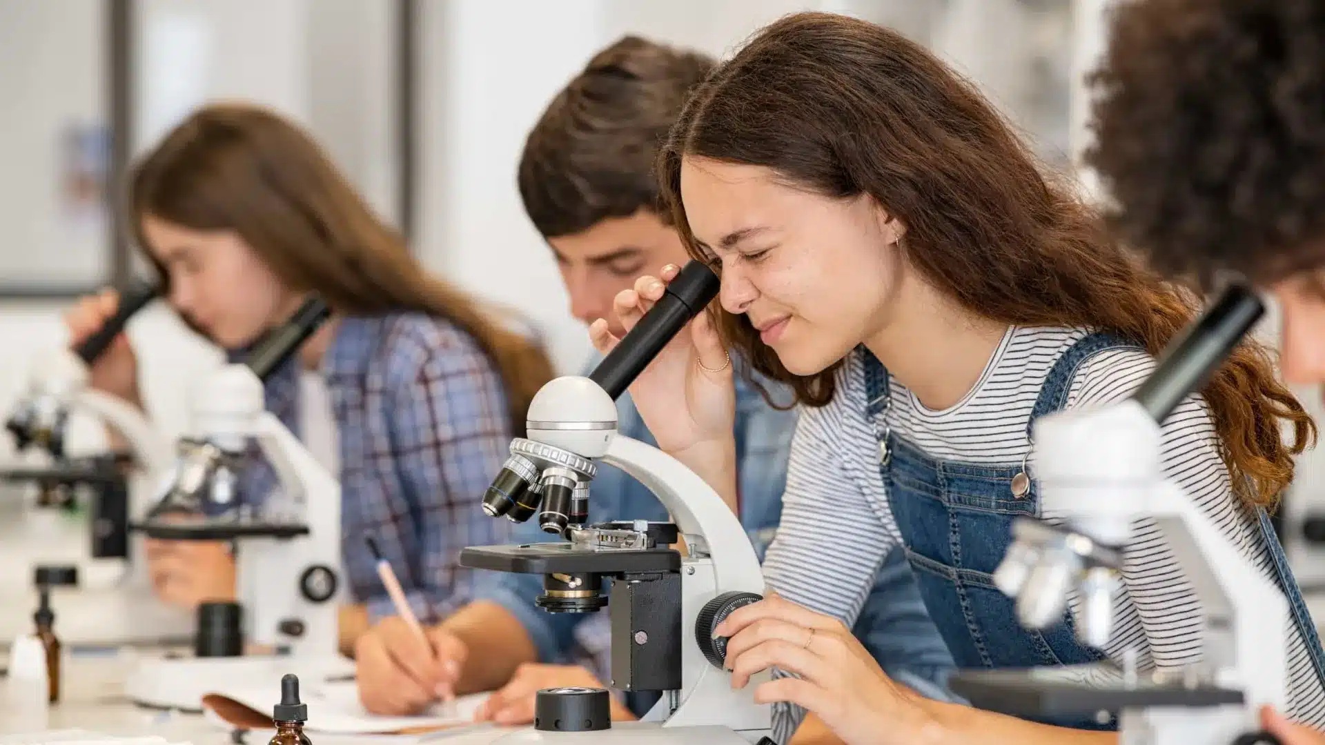 Olympiades de Biologie : le Portugal remporte une médaille d'or et trois d'argent