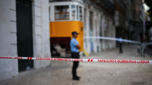 Père du garçon allemand secouru dans l'ascenseur de Glória retrouvé vivant