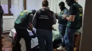 Quatre suspects de trafic de drogue arrêtés avec 510 kilos de cocaïne.