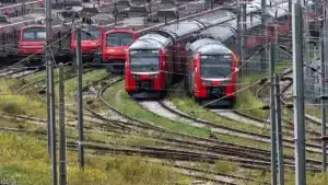 Retard dans le concours pour l'achat de trains provoque une perte de financement.