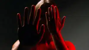 Six morts et plus de 7 700 cas de violence domestique en 3 mois