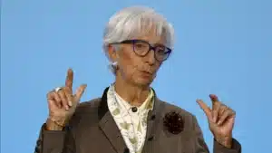 Tarifs ? L'économie européenne se porte mieux que prévu, déclare Lagarde.