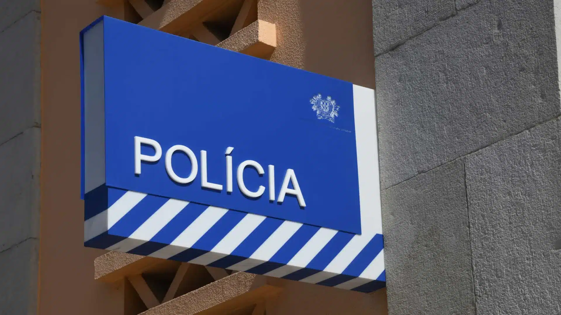 Trois agents de sécurité privés avec des armes illégales arrêtés par la PSP à Porto