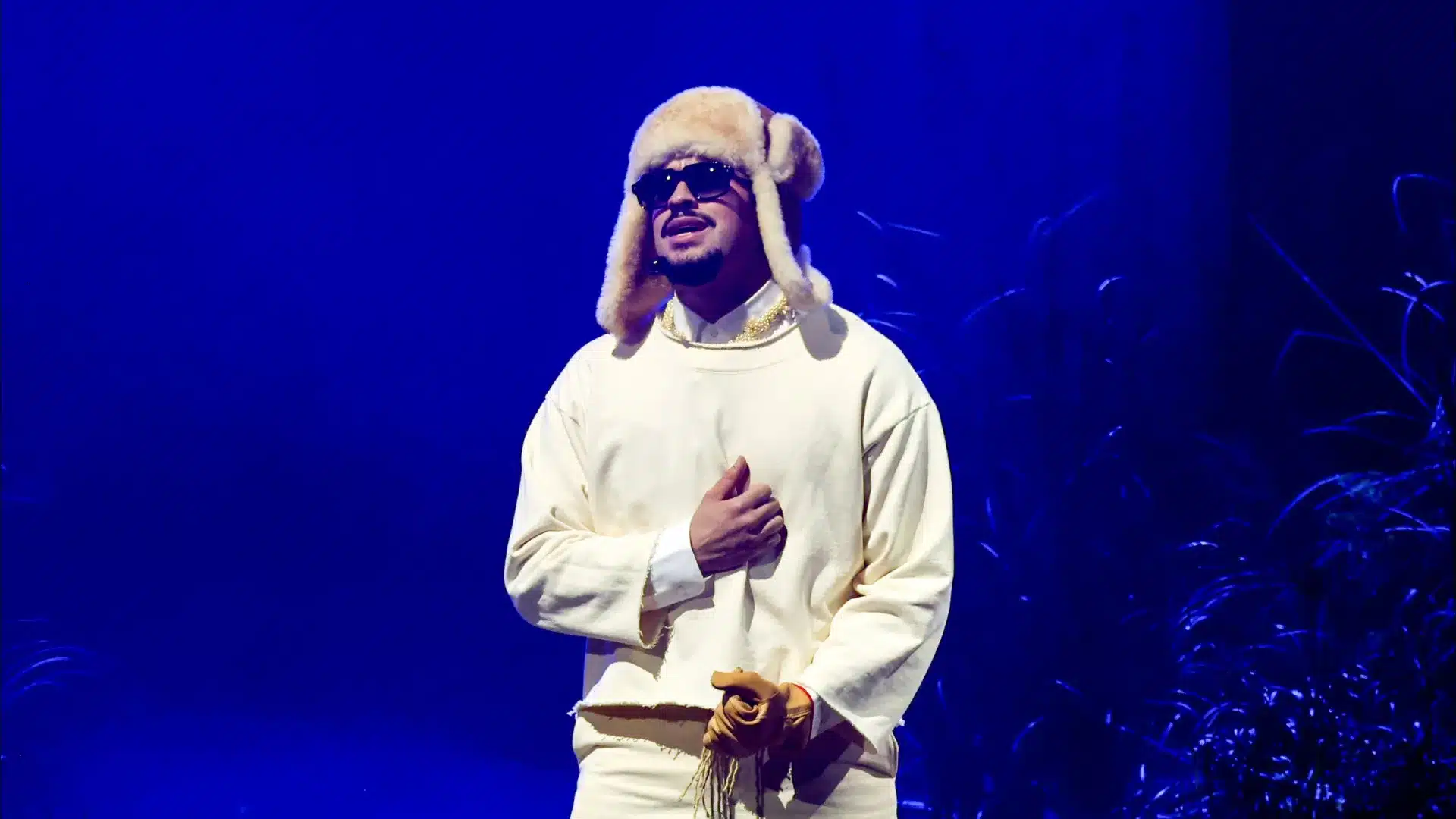Un vieil homme poursuit Bad Bunny pour utilisation abusive de 'la casita'. Il demande un million.