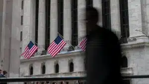 Wall Street sans direction définie le jour de la rencontre entre les États-Unis et Israël.