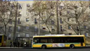 Zero défend les couloirs réservés aux autobus à Lisbonne et Porto.