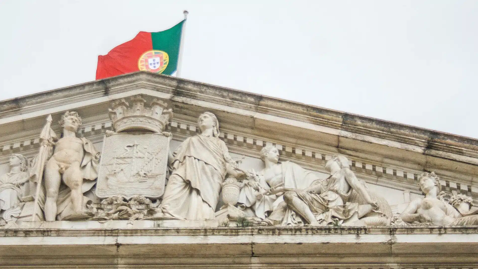 5 octobre. Cérémonie marquée par le silence une semaine avant les élections municipales.