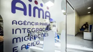 AIMA va résoudre les dossiers en suspens des 'visas dorés' l'année prochaine.