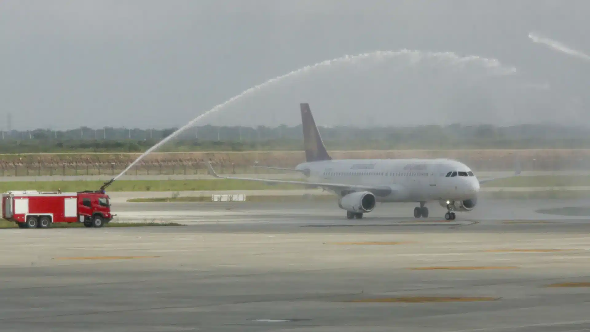 Airbus livre 507 avions depuis janvier et maintient son objectif pour 2025.
