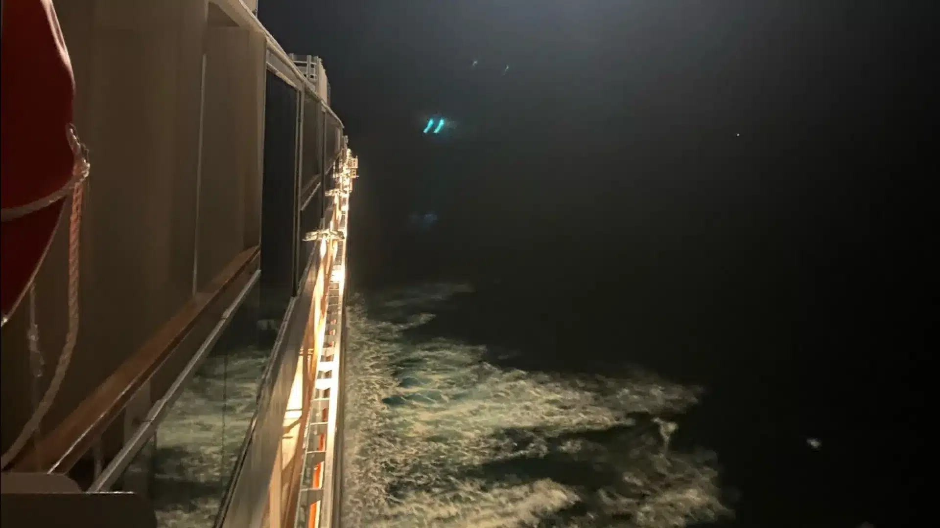 Allemande secourue par la Marine après s'être fracturé le fémur à bord d'une croisière.