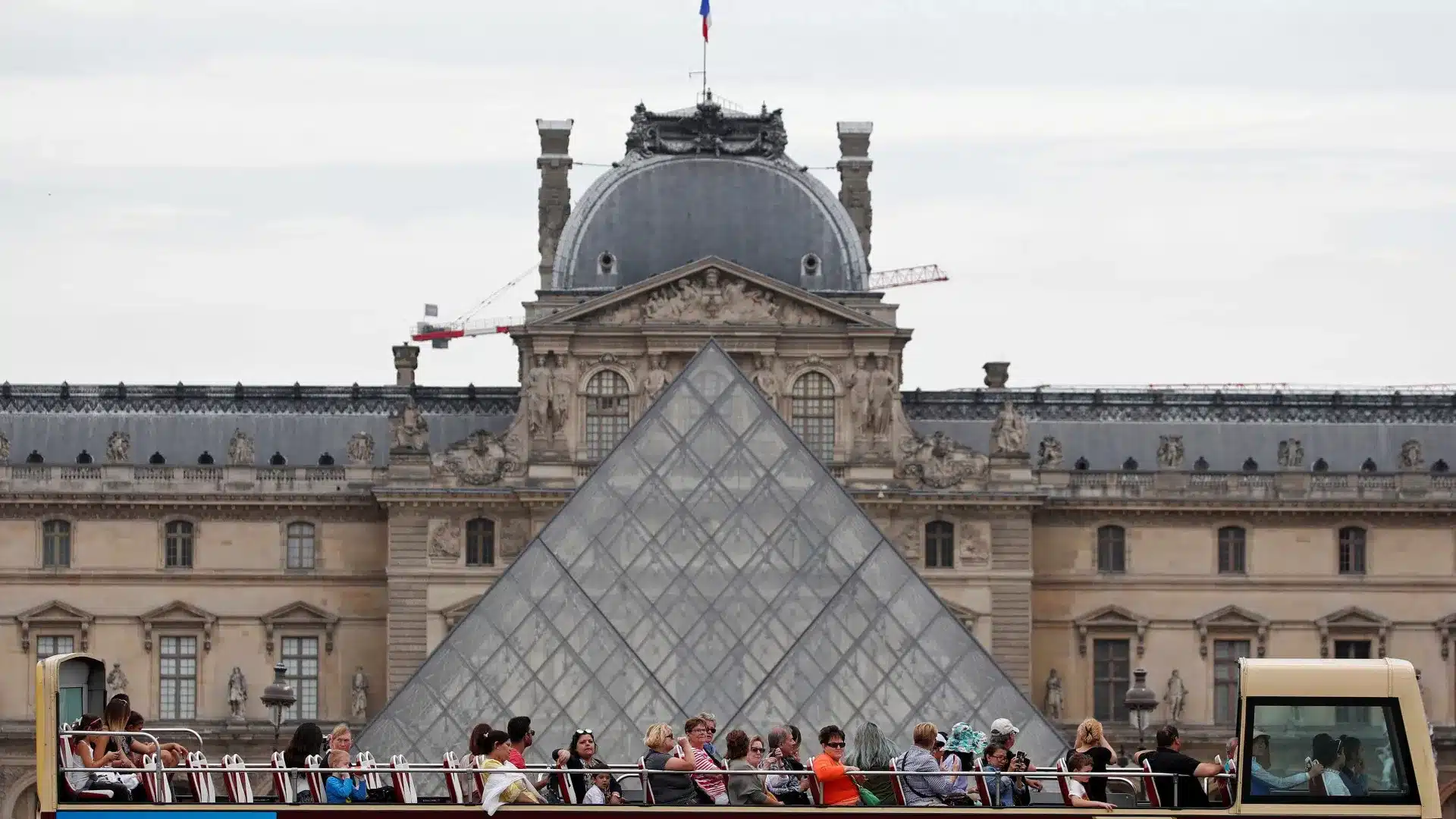 Cinq candidatures d'architectes sélectionnées pour des travaux au Musée du Louvre