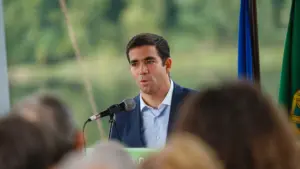 Communication ? La nouvelle structure est "pour des décennies" et sert n'importe quel parti.
