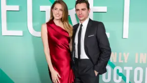 Dave Franco et Allison Williams explorent des formes de deuil dans 'Sempre Tu'.