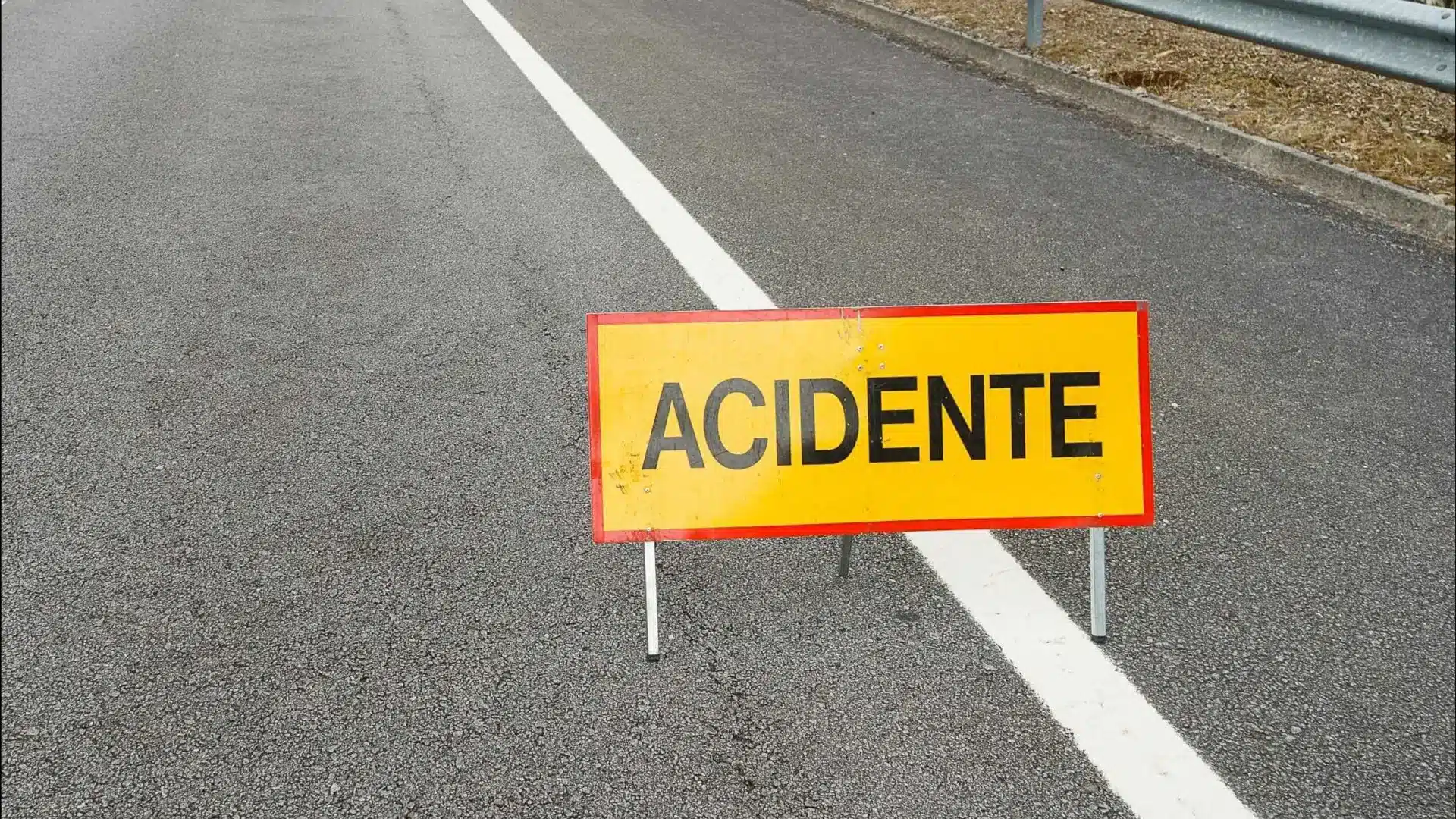 Dépistage d'un poids lourd coupe une route nationale dans la commune de Mora