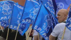 Des policiers manifestent à Lisbonne (avec l'association des officiers de la GNR)
