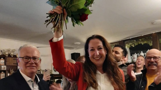 Les autorités disent que la maire allemande a été attaquée par sa fille de 17 ans