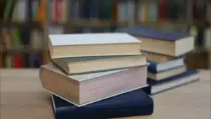 Éditeur lance des livres avec réalité augmentée pour rendre la lecture accessible à tous.