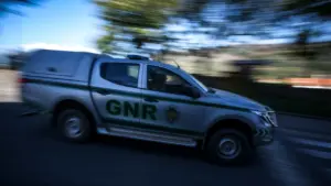 Femme arrêtée à Mafra par la GNR pour trafic et possession d'arme illégale