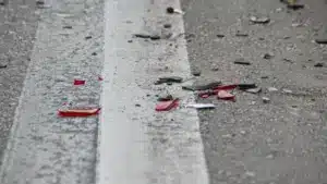 Femme meurt après une sortie de route sur l'A4 à Mirandela. Circulation coupée.